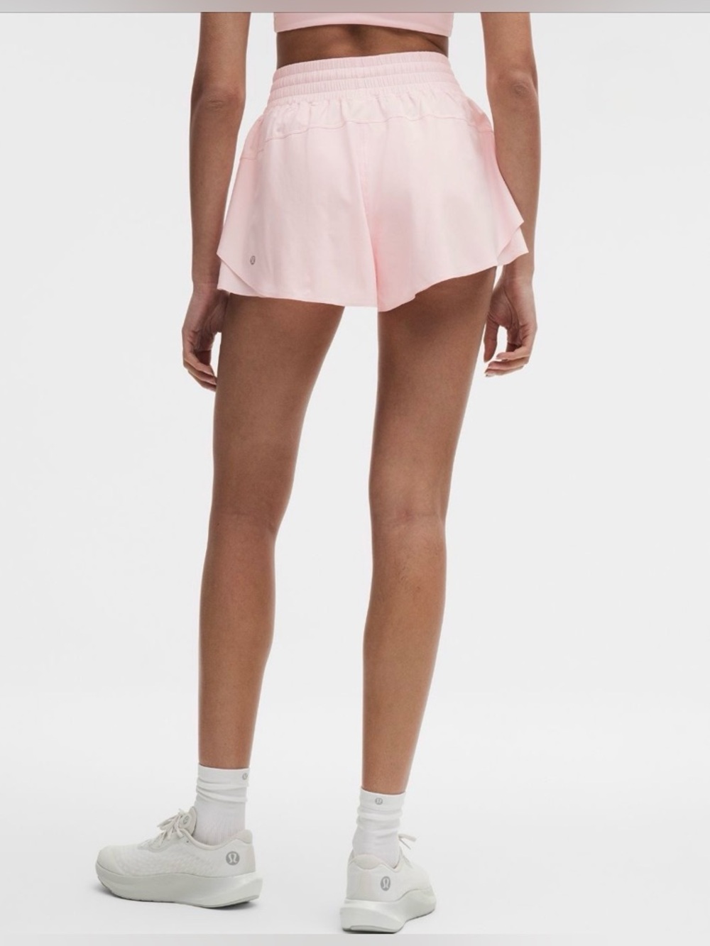 Lululemon Shake It Out High Rise Running Shorts 2.5” in Pink Pearl - NWT - Picture 2 of 8